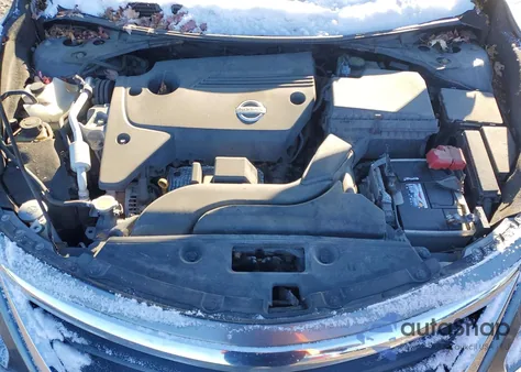 2015 Nissan Altima 2.5 z USA, uszkodzony, nr VIN 1N4AL3AP0FC212094